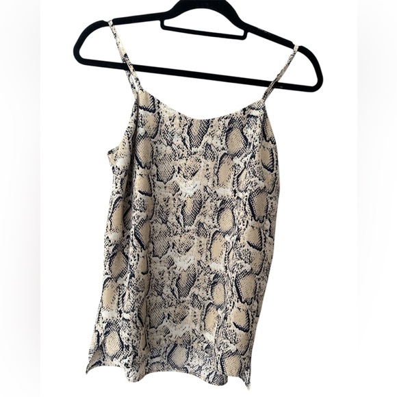 Chic Snake Print Top - Picture 1 of 5